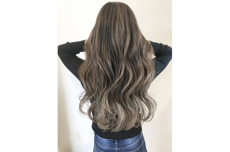 B103090658