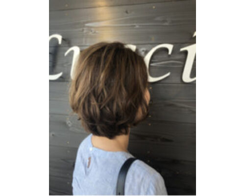 I039439851_349-262-225x300